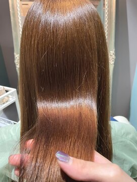 ロアゾブルーミュージアム(L'oiseau Bleu museum) 髪質改善×艶カラーセミロング