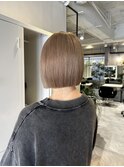 ミルクティーベージュ×ミニボブ