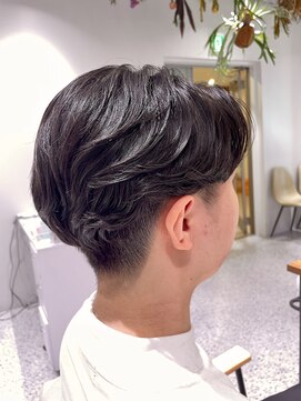 ゼストララ(ZEST Lara) 【YUICHI】毛流れパーマ