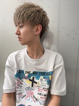 メンズサロン キング 心斎橋店(Men’s salon K!ng) ホワイトメッシュ/ツイスト/ツイスパ/パーマ/メンズ/眉毛/心斎橋