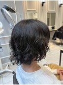 くるくるパーマが可愛いボブスタイル　銀座