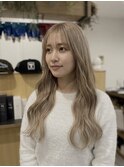 ハイトーンでも上品にミルクティーベージュ×ウェーブ