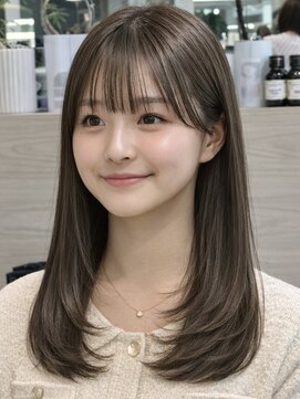 ナナローネス 渋谷(nana loness) ミディアムレイヤー ローレイヤー 低めレイヤー 簡単ヘア