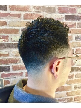 チル ホリデー(Chill holiday) フェード　バーバースタイル