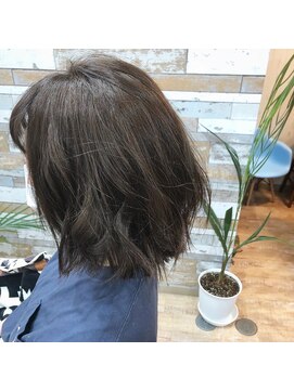 ハウオリ ヘアーワークス(Hauoli hair works) ボブ×カーキアッシュ