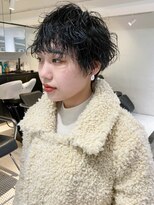 アイティーバイアルバム 下北沢店(IT by ALBUM)&nbsp;ショートパーマ_アースカラーくびれヘアツートンカラー_ba377841