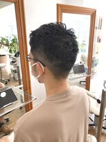 ヘッズ 本八幡店(HEADS)&nbsp;MEN'S HAIR  センターパート　ツイストスパイラル　コンマヘア