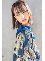 レゴ(REGO)&nbsp;グレージュカラーシルキーべージュ、デザインカラー斜めバング