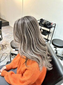 ブレンド 渋谷(BLend) ハイライトカラーマチルダボブインナーグレージュ前髪