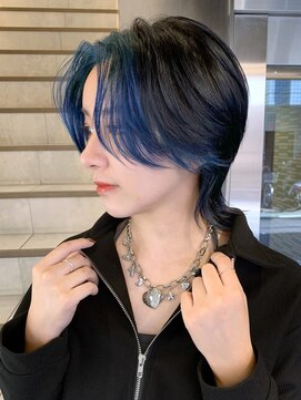 トルネード(TORNADO) 中性ウルフカット センターパートウルフ バングカラー 4S414