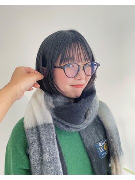 カフカ(CAFCA) ぱつっと黒髪ボブ