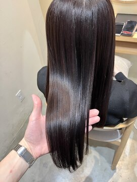 ソウスシア(SOURCE cia) 髪質改善メテオストレート【佐藤和弥】