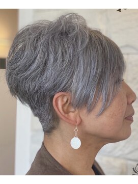 ディープ(Deep) ショート×【脱白髪染め】ブルーシルバー