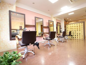 ハニーデュウ(HONEY DEW)の写真/通いやすいアットホームな雰囲気が魅力のHONEY DEW★初めての方でもリラックスしたひと時を過ごせます♪