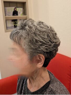 イロア(iloa) マダムパーマ