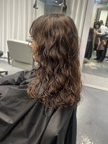 リラス 博多(rilas) くるくるパーマ　スパイラルパーマ　セット簡単　ブラウンカラー