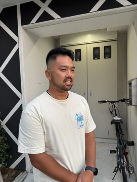 グッドプレイスアンドシング(Good Place&thing) メンズ刈上げ短髪フェードバーバーフェザーアップスキンフェード