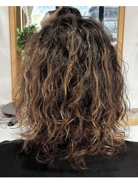 ビールーム(Bee Room) パーマ