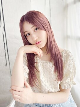 ナル 宇都宮(nalu) ハイトーンピンクの内巻きレイヤースタイル