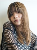 レイヤーカットハッシュカット顔まわりミディアムロング