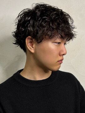 MEN’S HAIR/サーフカール/刈り上げセンターパート/鹿島田