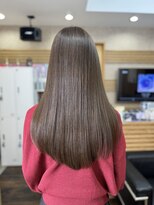 ヘアーメイク ダンス(hair make DANCE)&nbsp;赤みを抑えたアッシュブラウン｜透明感のある艶カラー【米子】