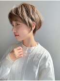 ハッシュカットグレージュデザインカラーツートンカラーブリーチ