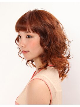 ラジィ(L'Asie) ☆デジパー&ハイトーンオレンジのセミディヘア☆