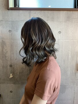 オーヴォ ヘアデザイン(OOVO HAIR DESIGN) ミディアム