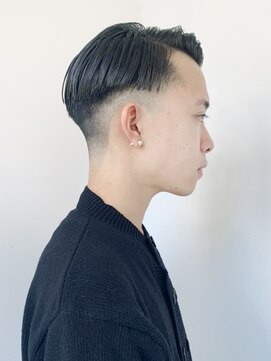 ハニーマスタード(HONEY MUSTARD) 【お客様スタイル】フェードカット