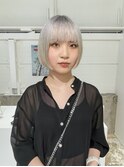 ホワイトカラーボブ