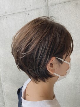 ジーナハーバー(JEANA HARBOR) 耳かけ無造作ボブ　40代50代髪型　マスクありヘア