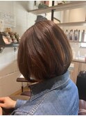 クセを活かしたショートボブ