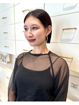 ビーハイブ 一番町店 アヴェダ(BEHIVE) タイトな大人ミニボブ