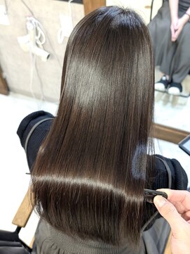 スリー(THREE) 髪質改善トリートメント  縮毛矯正　髪質改善ストレート　酸性