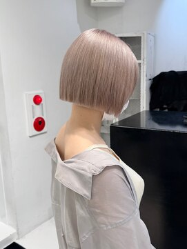 ココ 原宿(KOKO) 10代/20代/モード/くびれヘア/ハイライトカラー/レイヤーボブ/