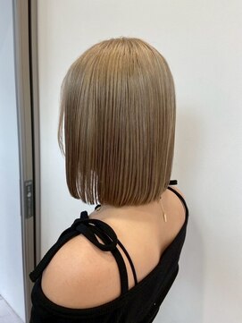 モナバイルーブル(MONA by Louvre) 【MONA】名古屋駅/ハイトーンボブ/デザインカラー