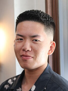 バーバーショップ ダリー(BARBERSHOP DALIE) メンズアイロンパーマスキンフェード