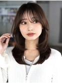 フェミニンロング大人かわいいぱっつん前髪レイヤーカット小顔