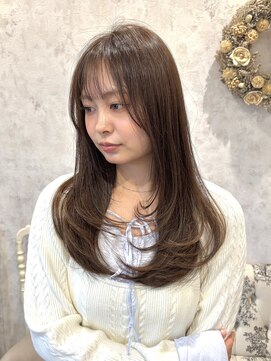 ディーヴァヘアーエズ(DIVA hair Eze) レイヤーカット/ふんわりレイヤー/ブリーチなしグレージュカラー