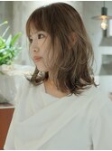 ハイライト×ミディ×白髪ぼかし