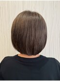 カラー白髪ぼかし大人美人夏ショートボブ