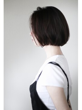 ホワイトルーム(White Room) ラウンドフォルムボブ