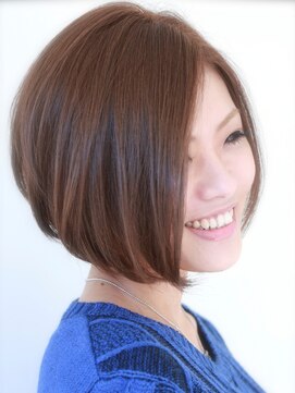 美容室アルベ(albe+m) 艶ボブ♪前下がりスタイル