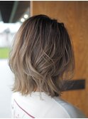 ケアブリーチで作るグレージュバレイヤージュ