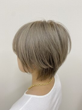 マーシュ(marshu) 【marshu  OSAKA Style】ショート×ハイトーンホワイトアッシュ