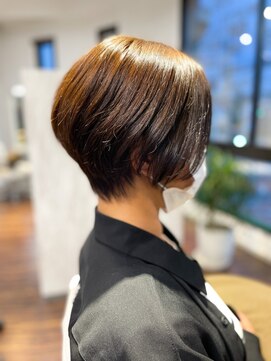 アトリエアルシュ(atelier ARCHE) 大人ショートボブ,小顔ひし形ハンサムショート,後頭部ボリューム