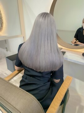 レーベン(LEBEN) 【2ブリーチ~】ホワイトシルバー★