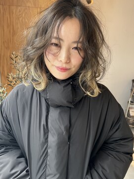 ワール(whirl.) インナーカラー☆無造作外国人風ヘアー20代30代40代髪質改善