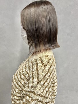 アイユー(ii+U) ボブ 小顔カット ナチュラル 外ハネボブ